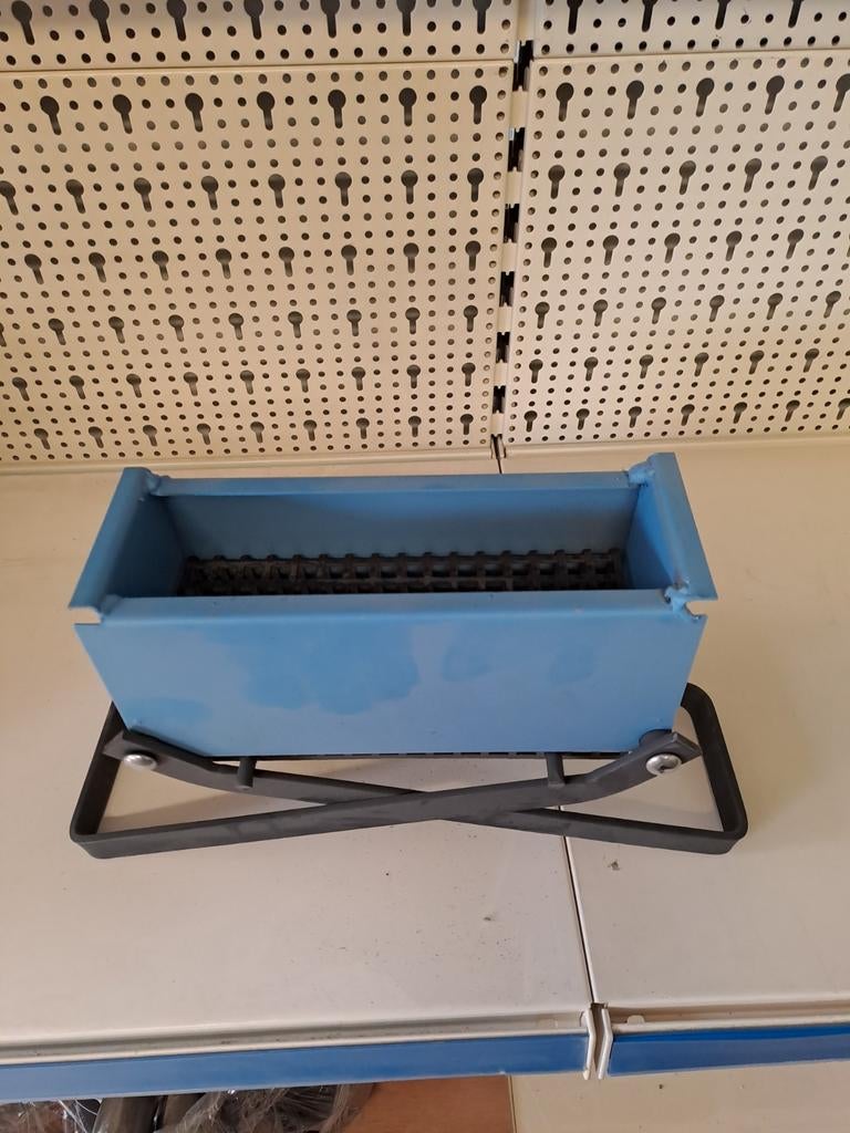 Te koop brikettenpers, Tuin en Terras, Minder dan 3 m³, Ophalen