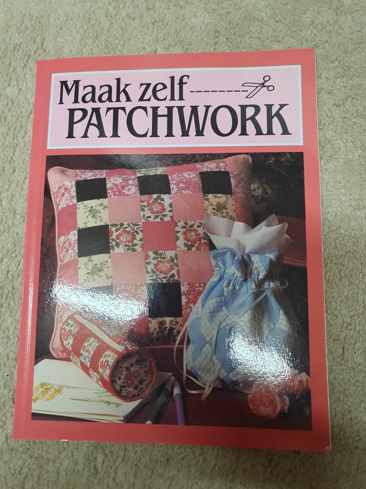 Maak zelf patchwork - Boek over patchwork, Ophalen of Verzenden, Zo goed als nieuw, Borduren en Naaien