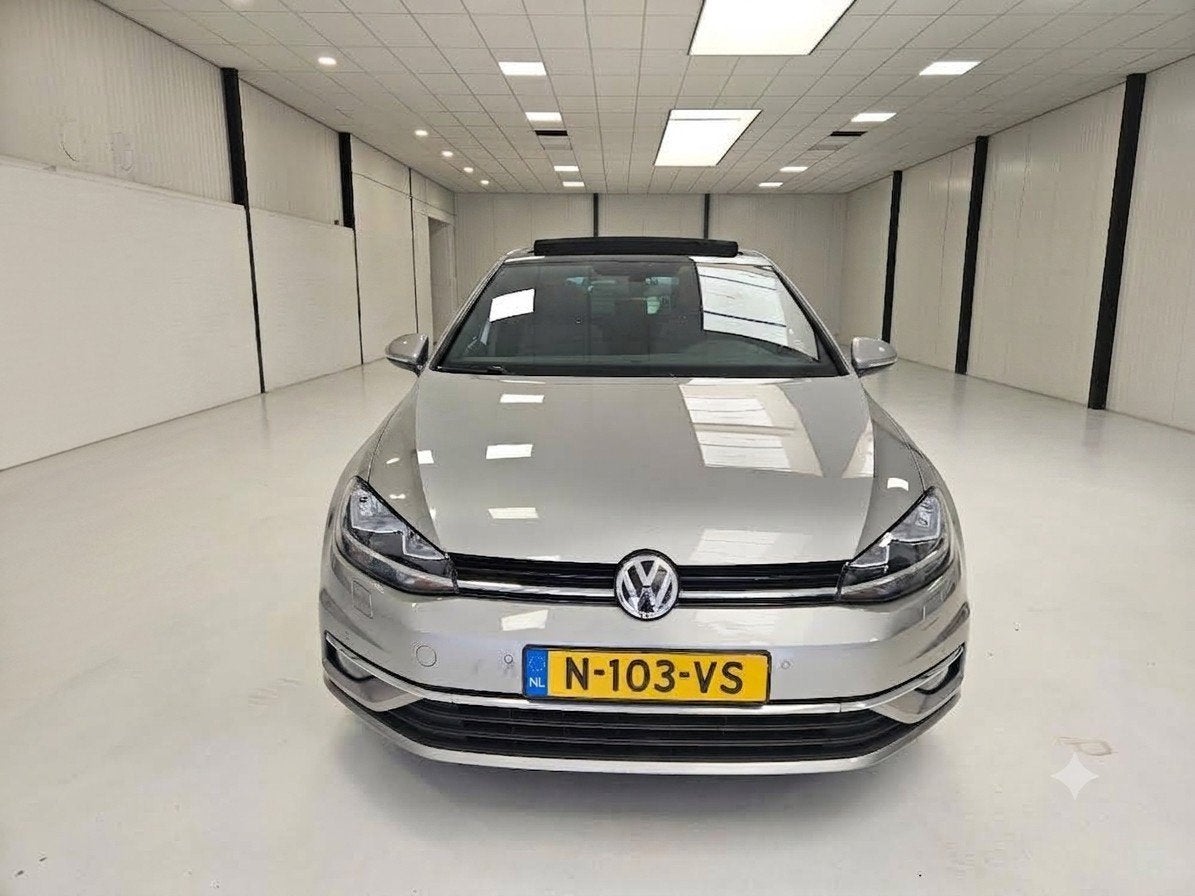 Volkswagen Golf 1.6 TDI 115pk 7-DSG 2019  Panoramadak, Auto's, 680 kg, 4 cilinders, Diesel, 115 pk