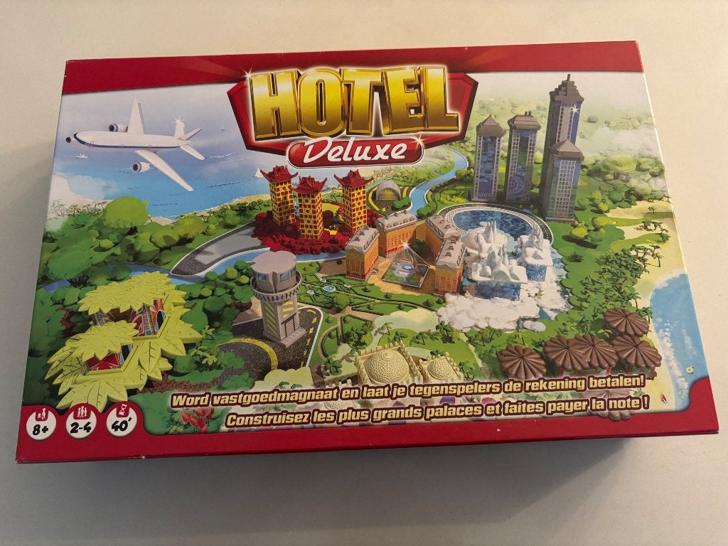 Hotel deluxe bordspel asmodee zeer goede staat 2-4 spelers!, Hobby en Vrije tijd, Gezelschapsspellen | Bordspellen, Een of twee spelers