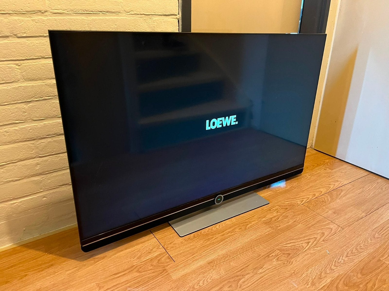 Loewe Bild 2.49 TV - 49 inch Smart TV met soundbar, LED, Zo goed als nieuw, 100 cm of meer, 4k (UHD)