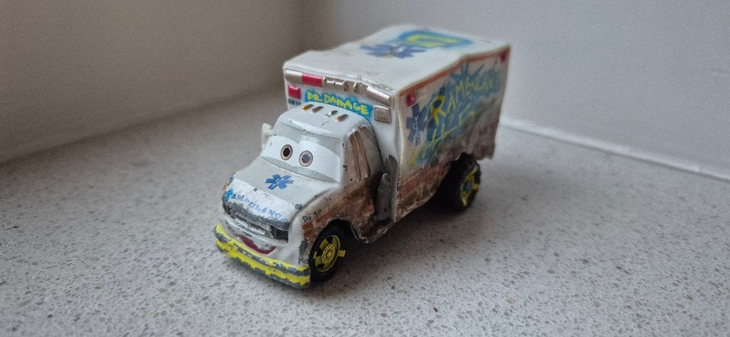Disney Pixar Cars Dr. Damage, Ophalen of Verzenden, Gebruikt