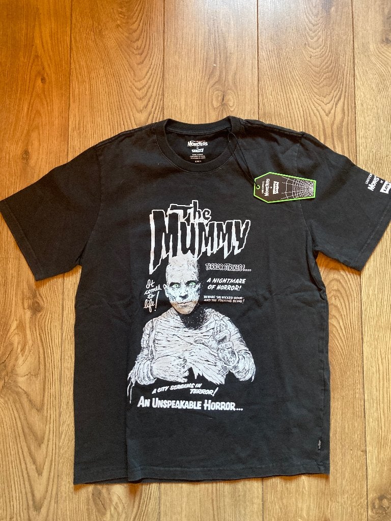Levi's x Universal Monsters 'The Mummy' T-Shirt mt S., Zwart, Nieuw, Ophalen of Verzenden, Levi’s