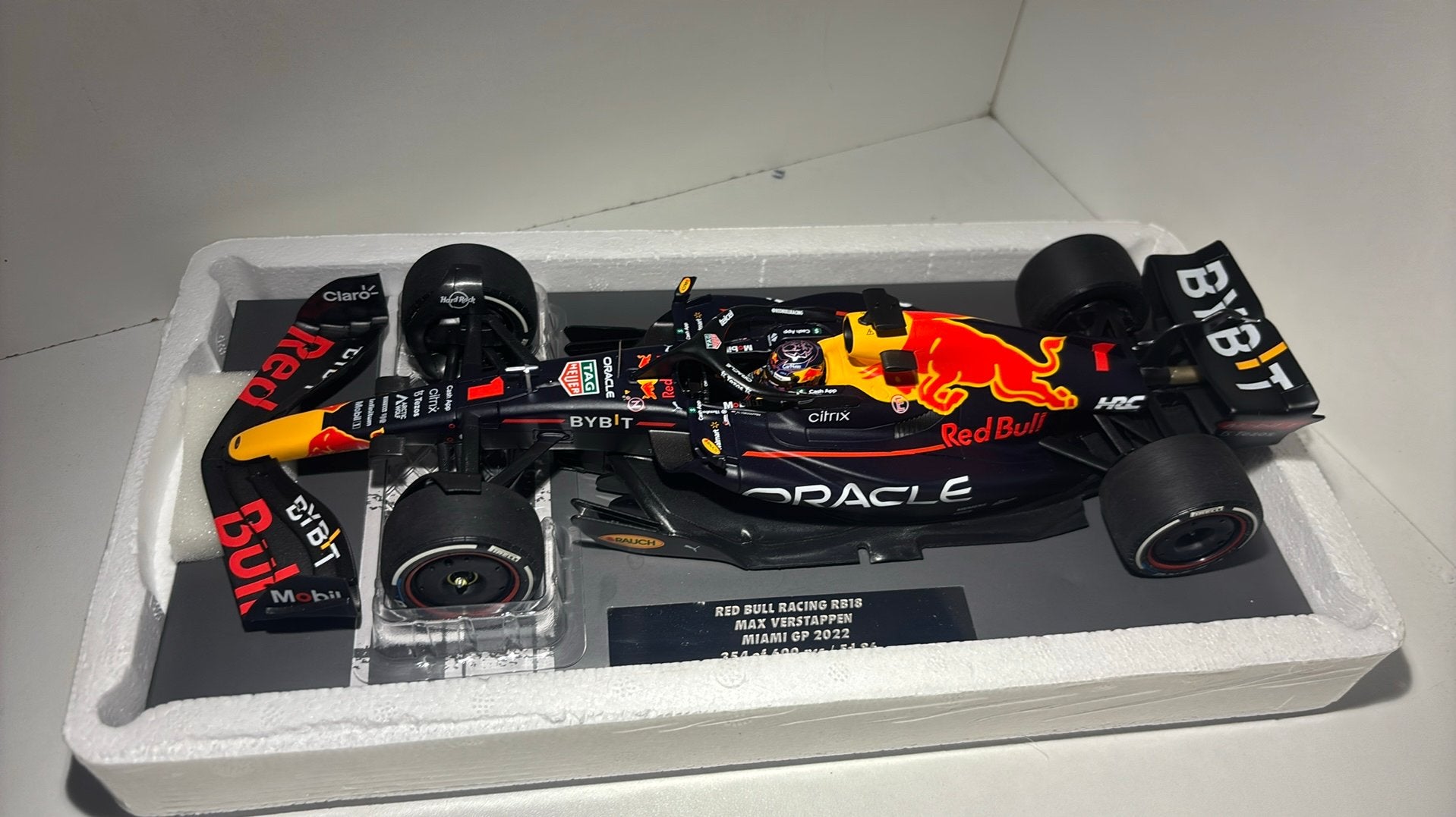 F1 red bull rb18 m. Verstappen 2022 maimi minichamps 1.18, Ophalen of Verzenden, MiniChamps, A, A