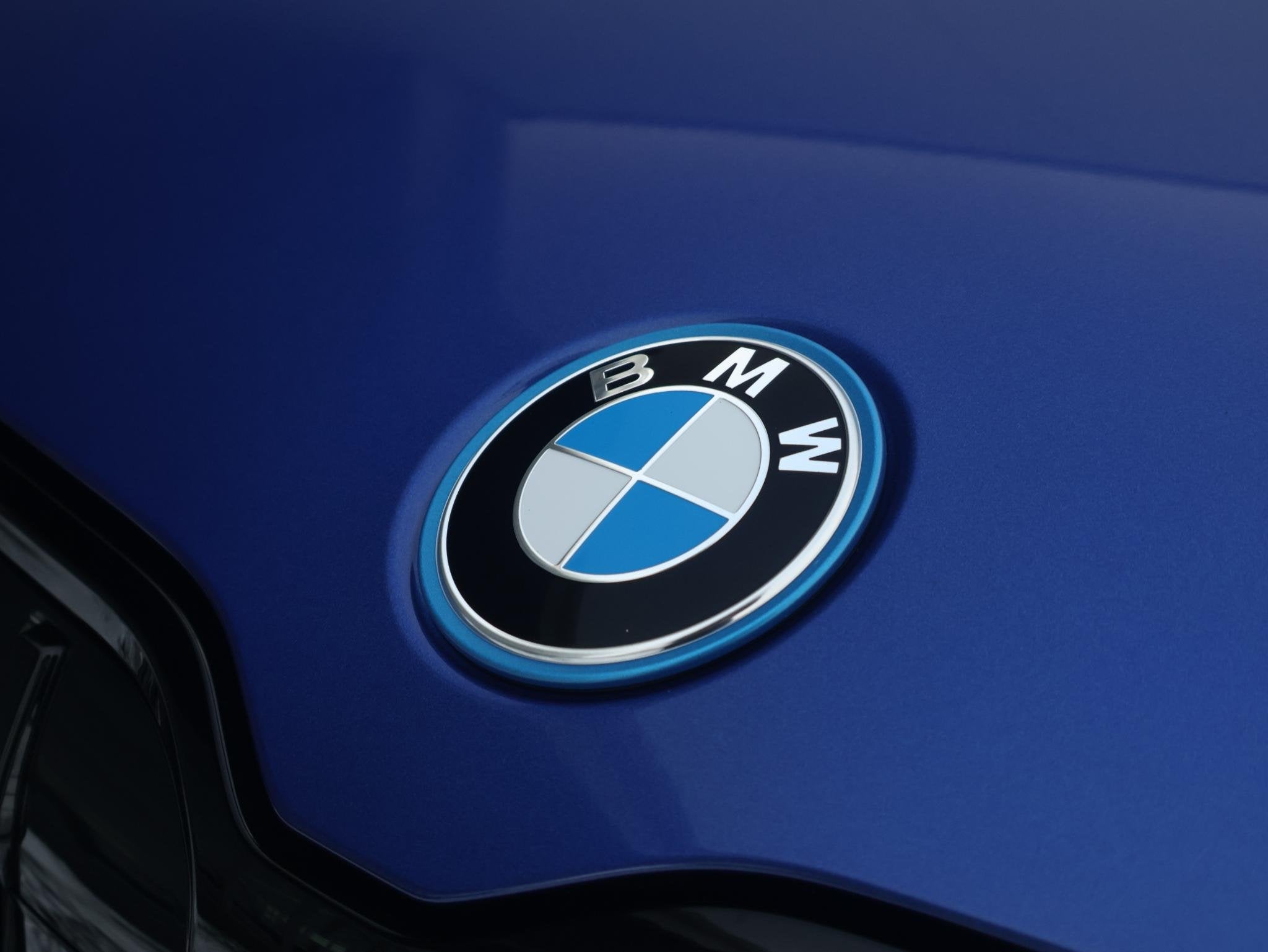 BMW X1 xDrive25e | SoH 100% | M Sportpakket Pro | Stuurwielr, Auto's, Stof, Blauw, 105 min, Bedrijf