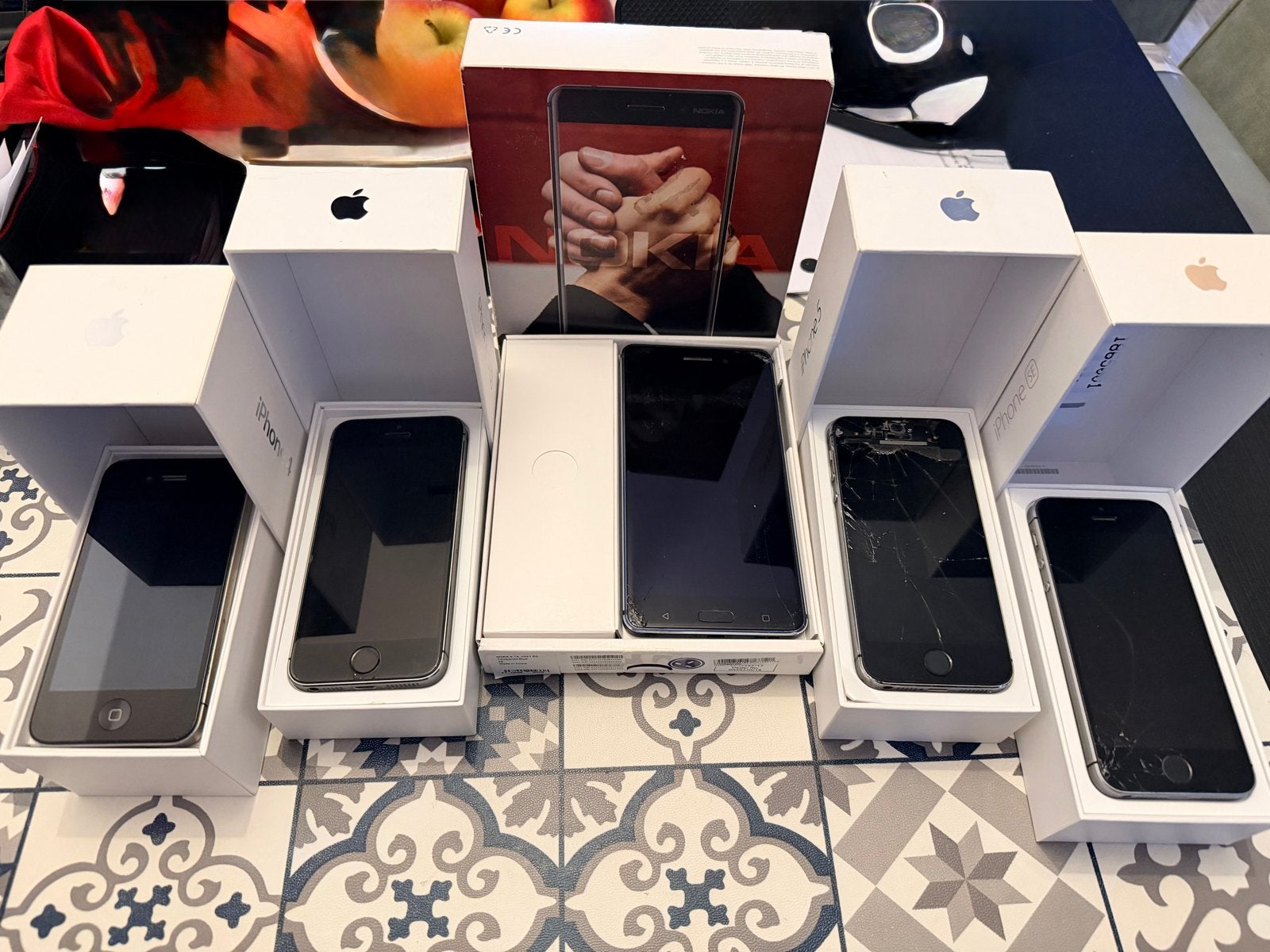 Partij iPhones (4, 5, SE) en Nokia - Defect/Onderdelen, Telecommunicatie, Mobiele telefoons | Apple iPhone, Ophalen, Gebruikt