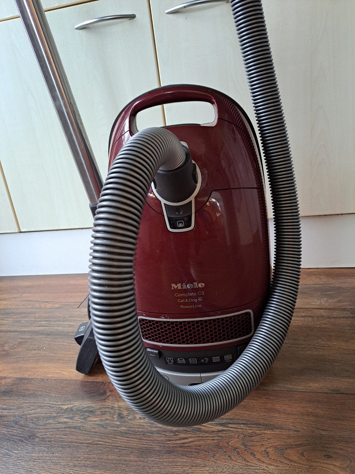 Miele Complete C3 Cat & Dog PowerLine stofzuiger, Witgoed en Apparatuur, Stofzuigers, Gebruikt, Ophalen of Verzenden, Miele, 2000 watt of meer