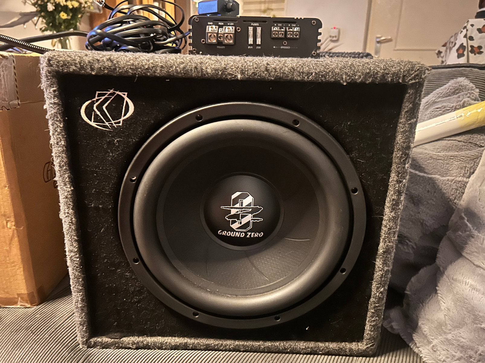 Ground zero complete subwooferset 12”  zo goed als nieuw, Ophalen, Zo goed als nieuw