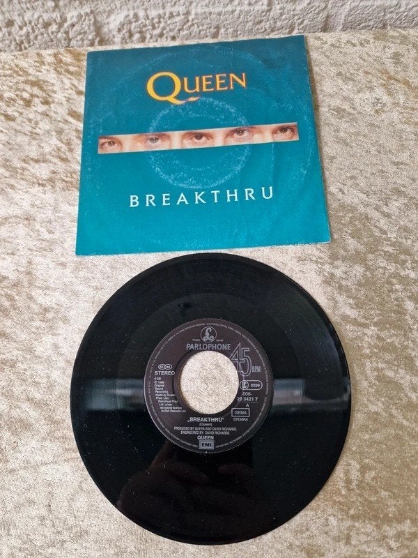 Queen – Breakthru 7” Vinyl Single 1989, Ophalen of Verzenden, Zo goed als nieuw, Pop