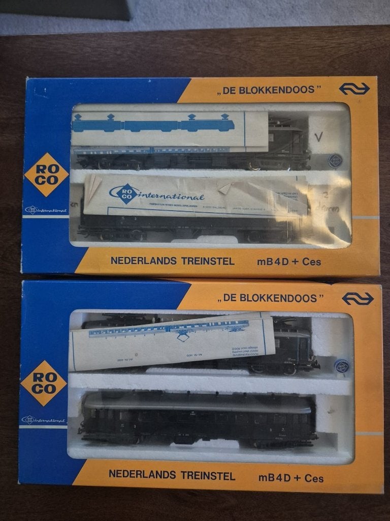 Roco H0 04190S – 2x NS Mat ‘24 ‘De Blokkendoos’ zgan!, Gelijkstroom, Ophalen of Verzenden, NS, Roco