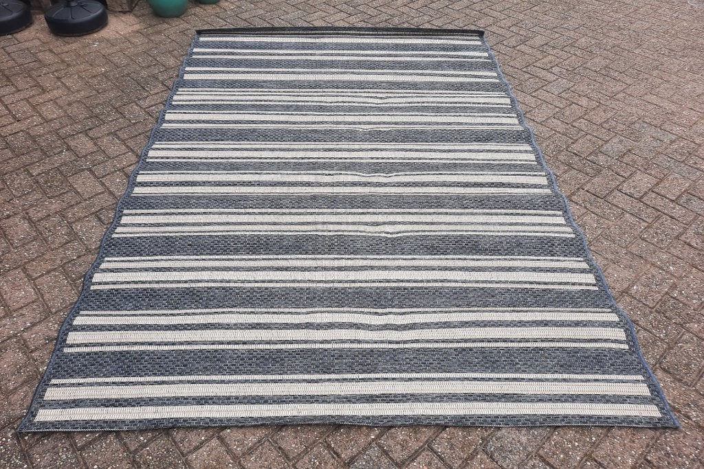 Mooi groot vloerkleed buitenkleed 190 x 290 cm terras