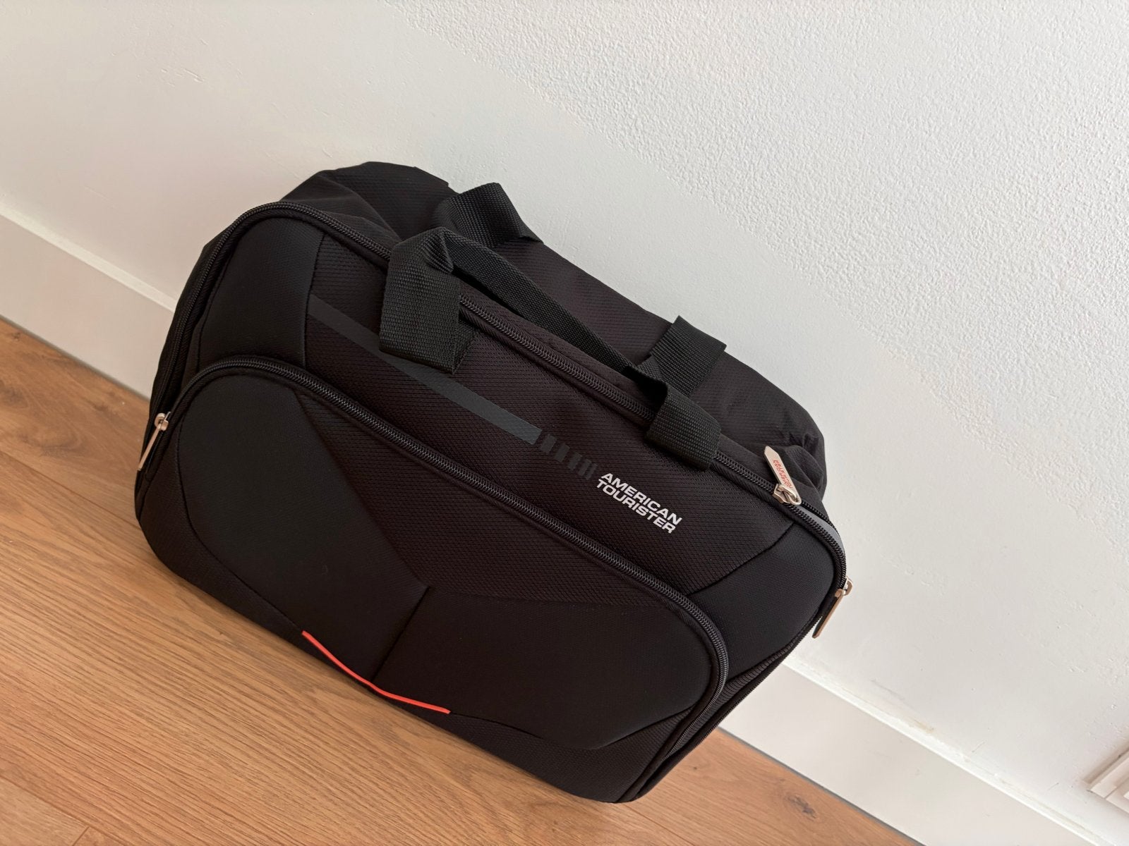 American Tourister Opzettas - Zwart, Sieraden, Tassen en Uiterlijk, Tassen | Reistassen en Weekendtassen, 40 tot 60 cm, Gebruikt