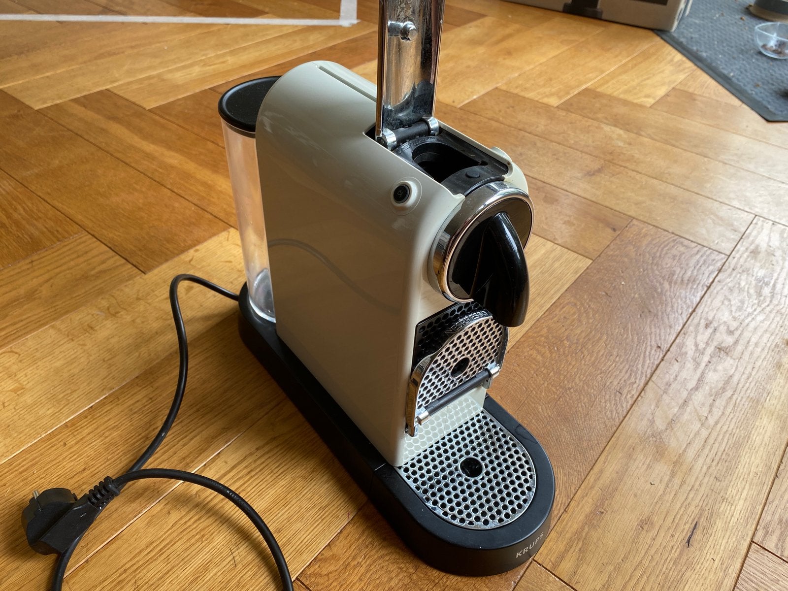 Nespresso citiz, Witgoed en Apparatuur, Koffiezetapparaten, Ophalen, Zo goed als nieuw, Espresso apparaat