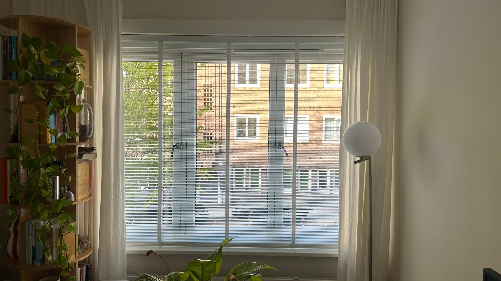 White Venetian Blind – 140  200 cm, Jaloezie, Gebruikt, Verzenden, Wit