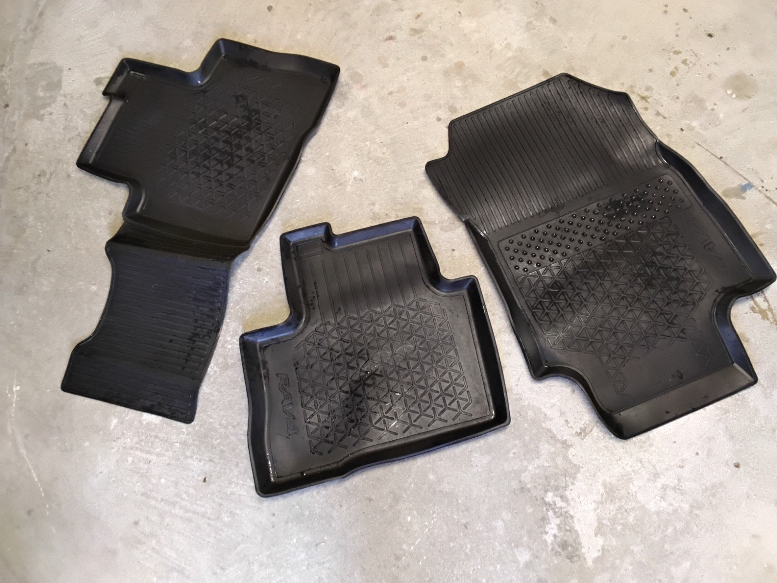Rubberen automatten voor Toyota RAV4, Auto diversen, Ophalen, Gebruikt