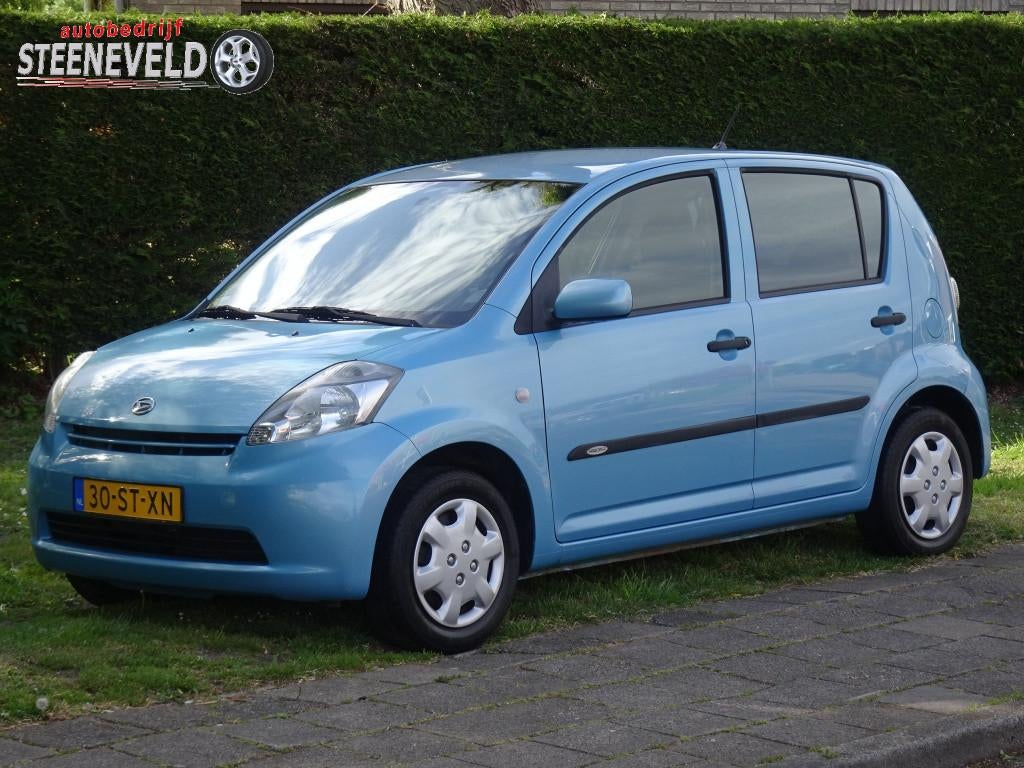 Daihatsu Sirion 2 1.0-12V Premium met Radio en Nieuwe APK, Auto's, Daihatsu, Bedrijf, Te koop, Sirion, ABS, Airbags, Alarm, Centrale vergrendeling