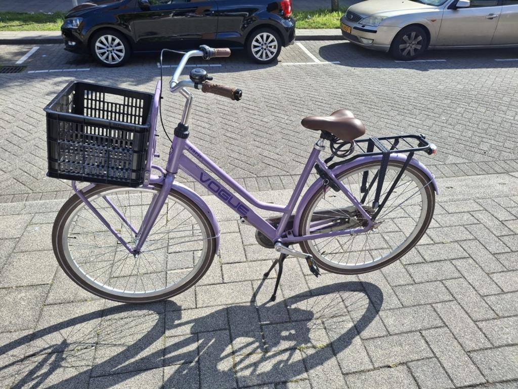 Paarse Vogue damesfiets met mand, Fietsen en Brommers, Fietsen | Dames | Omafietsen, Ophalen, Gebruikt, Versnellingen