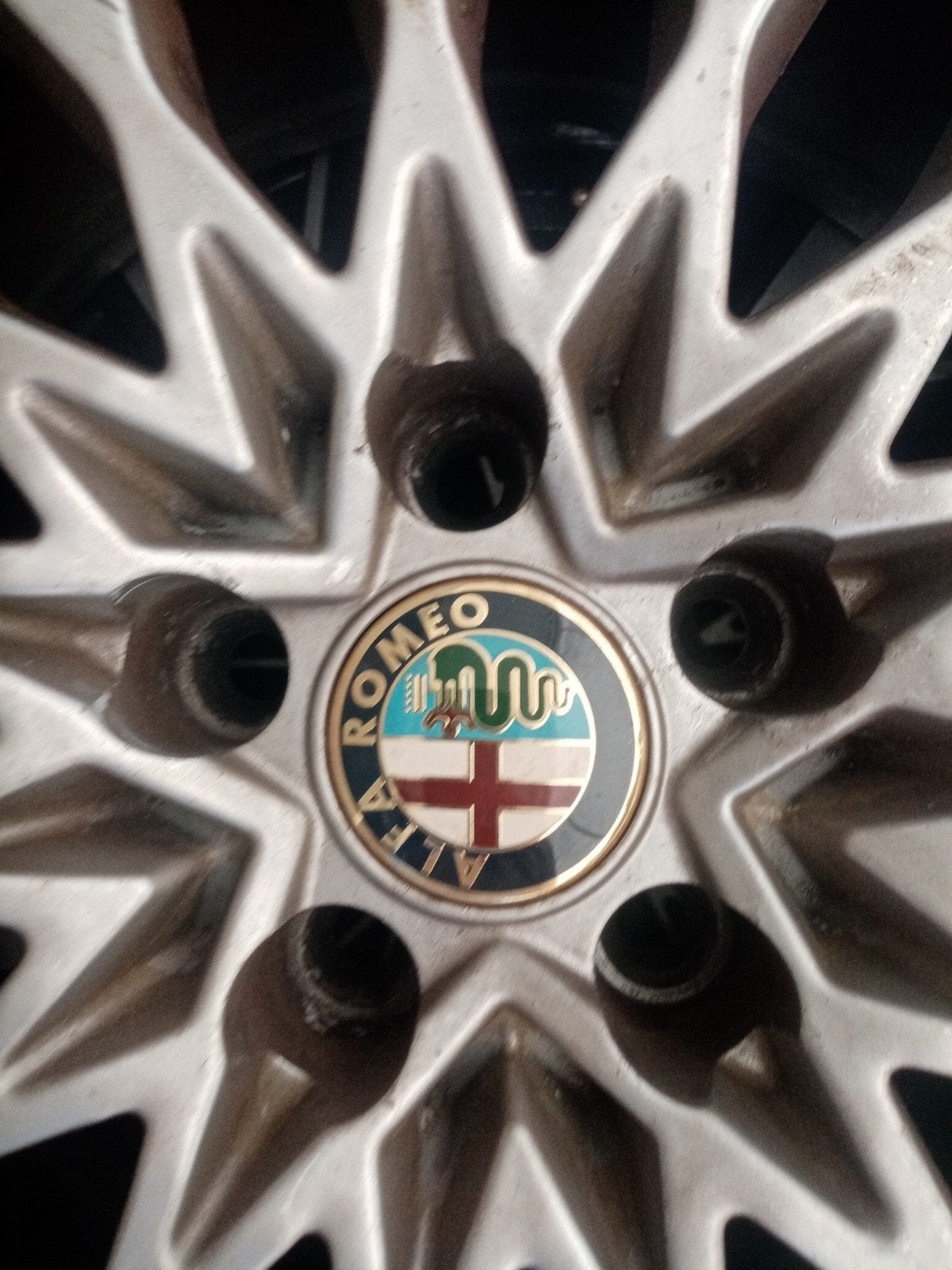 alfa Romeo Velgen met gloednieuwe banden, Ophalen
