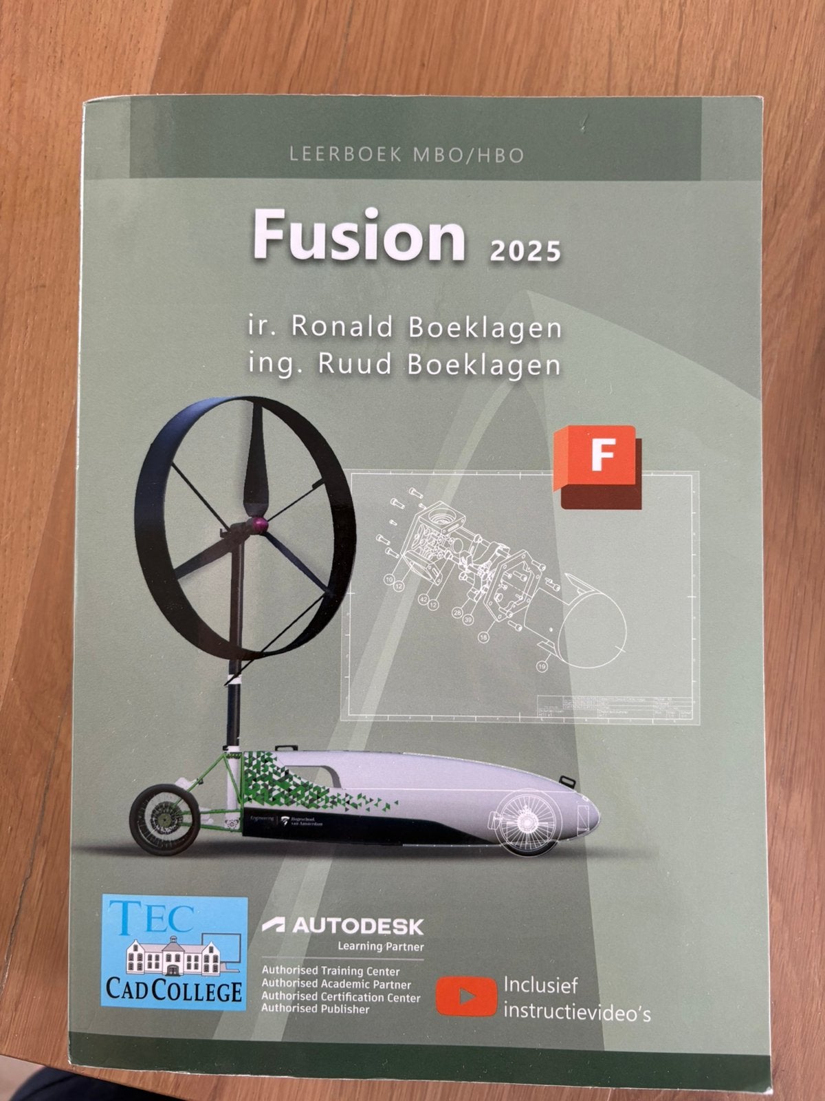 Fusion 2025, Ophalen of Verzenden, Zo goed als nieuw, Overige onderwerpen