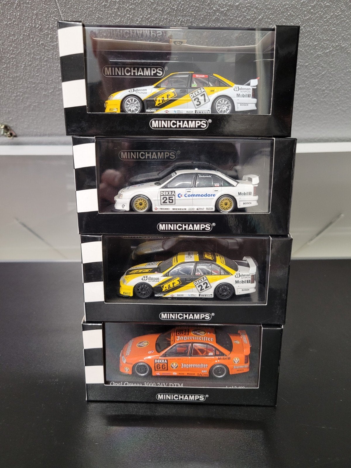 Opel omega dtm  minichamps 1:43, Ophalen of Verzenden, Zo goed als nieuw, Auto, MiniChamps