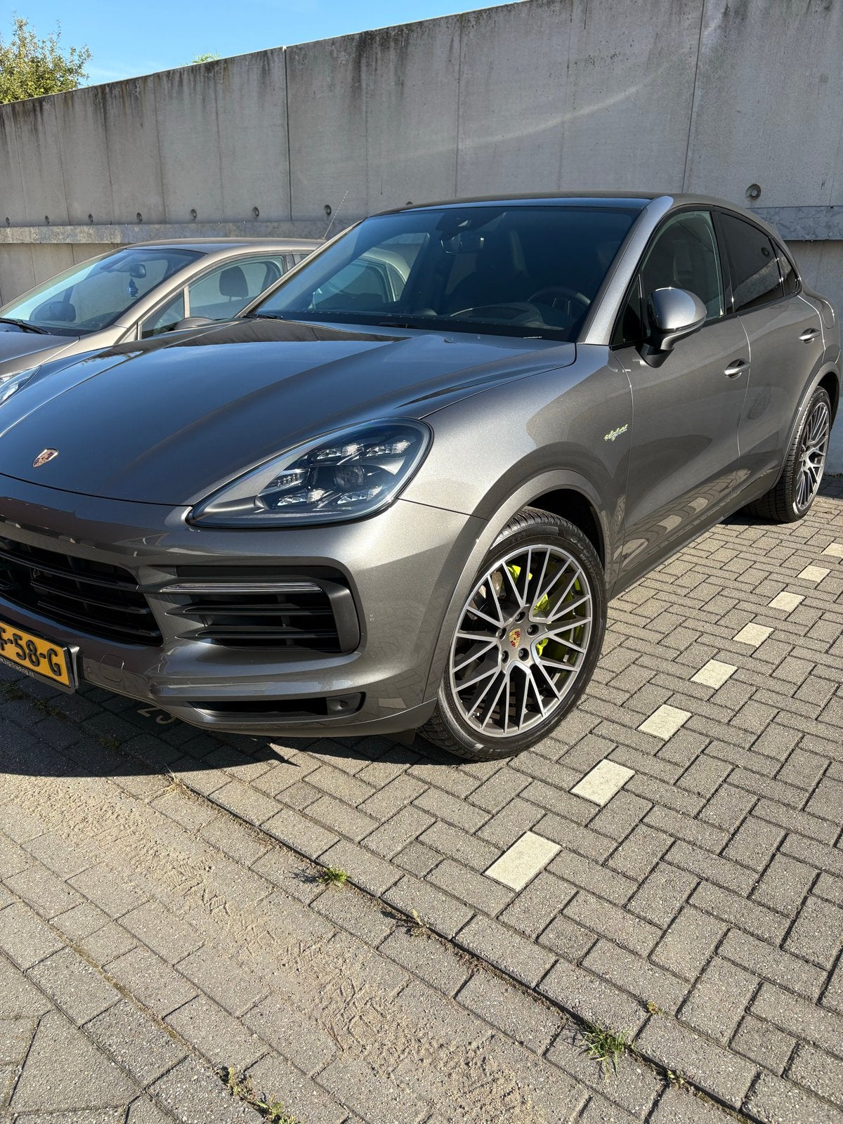 Porsche Cayenne 3.0 V6 462pk E-hybrid 2021 Grijs, Auto's, Porsche, Automaat, Cayenne, 2995 cc, 340 pk