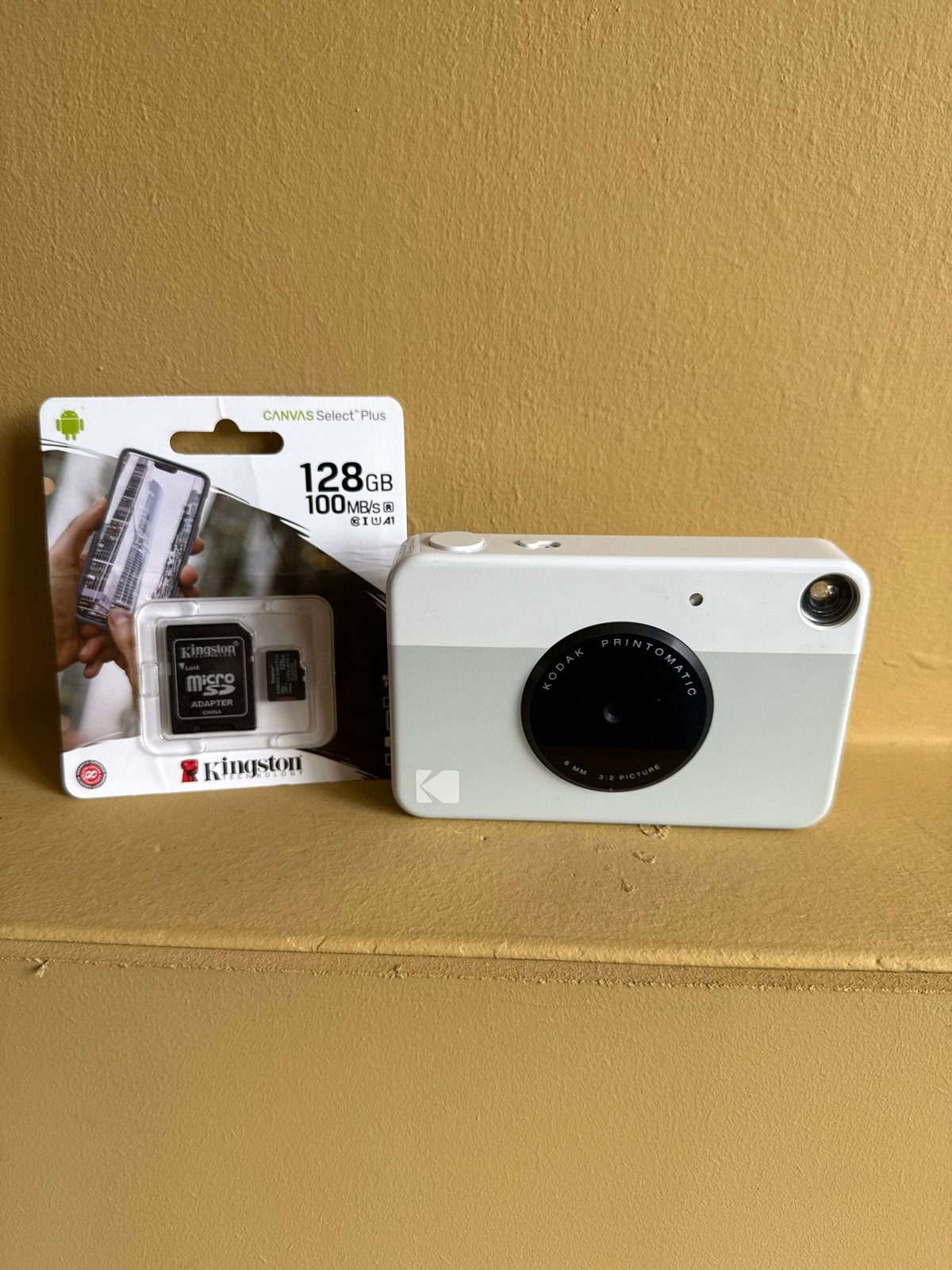 Kodak Printomatic Instant Camera met 128GB MicroSD, Ophalen, Zo goed als nieuw