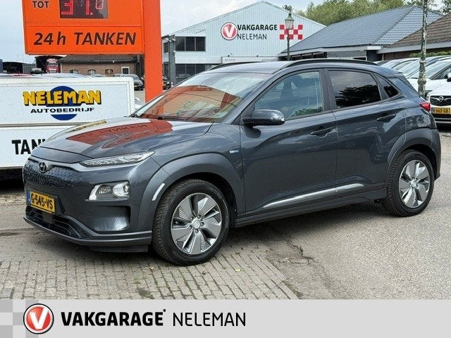 HYUNDAI Kona EV 204pk 2WD Aut. Premium camera nav. rijklaarp, 12 maanden, Stof, Gebruikt, Zwart