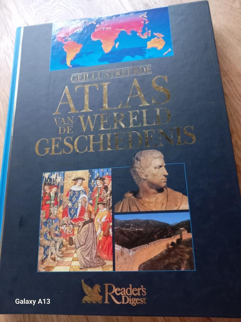 Geillustreerde Atlas van de Wereldgeschiedenis, Ophalen of Verzenden, Zo goed als nieuw