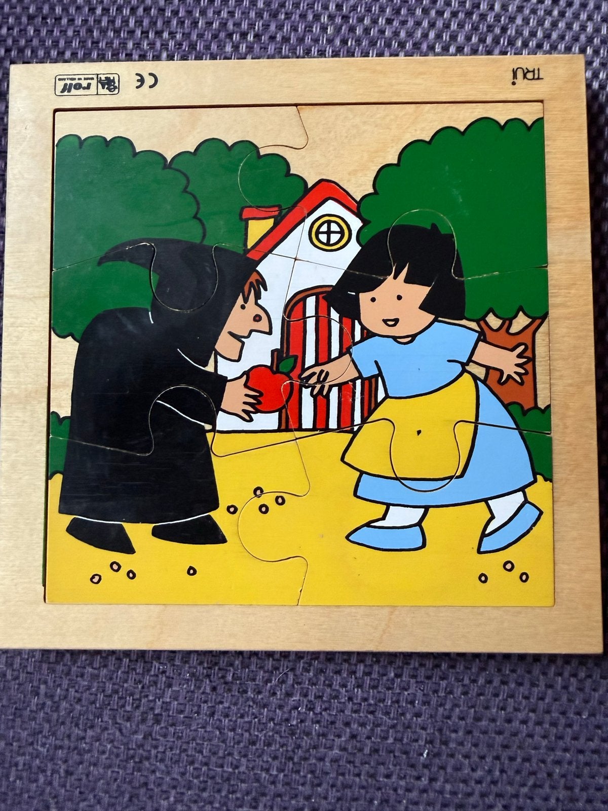 Houten puzzel en oude Sneeuwwitje puzzel, Gebruikt, Ophalen of Verzenden, Van hout, 4 tot 6 jaar