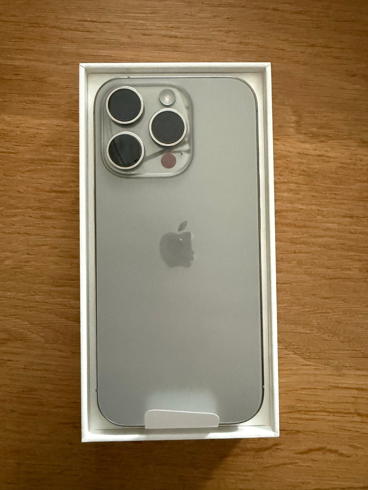 Foto 5 van Nieuwe iPhone 16 Pro 256GB Titanium