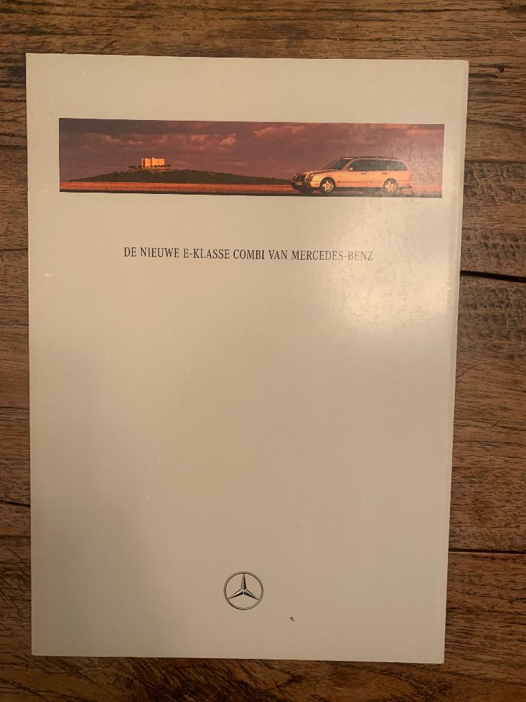 Folder, brochure Mercedes-Benz E-klasse combi 1996 S210, Boeken, Auto's | Folders en Tijdschriften, Nieuw, Mercedes, Ophalen of Verzenden