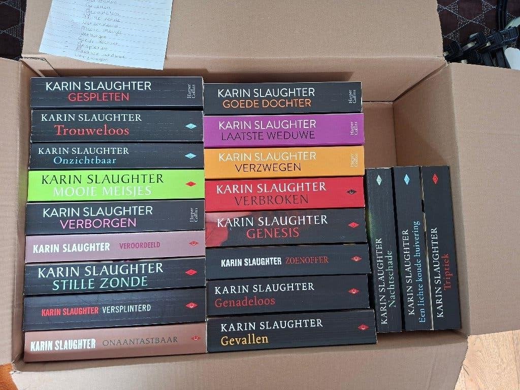 Karin Slaughter Boekenpakket - Grote Collectie Thrillers, Boeken, Ophalen, Zo goed als nieuw, Nederland, Karin Slaughter