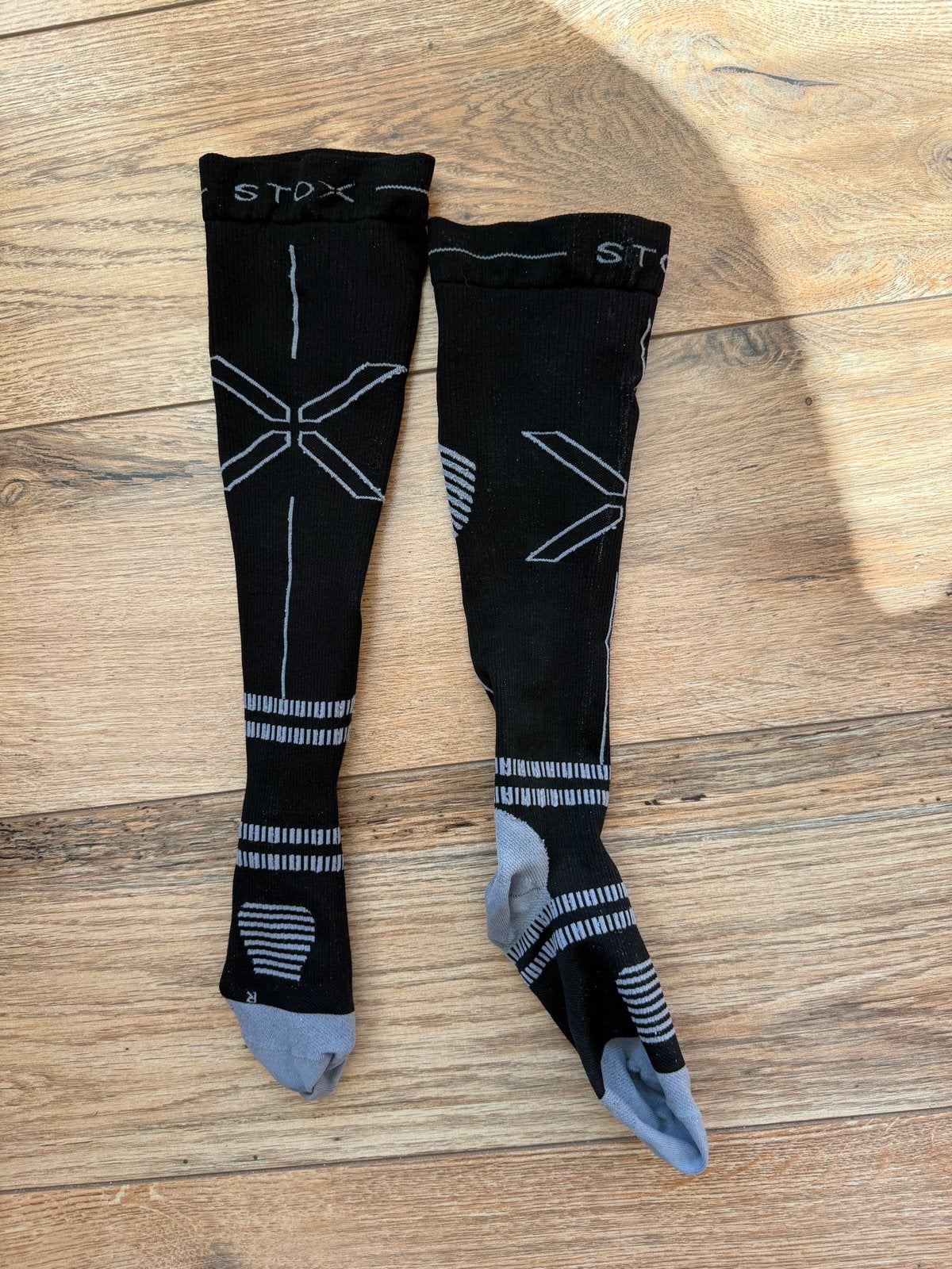 Zwarte Stox Running Compressiekousen - Zo goed als nieuw, Ophalen of Verzenden, Zo goed als nieuw, Maat 43 t/m 46, Zwart