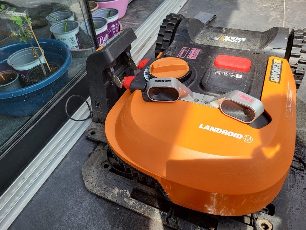 Worx landroid WR141E te koop met acs, Ophalen, Gebruikt, Bestuurbaar via app, Worx