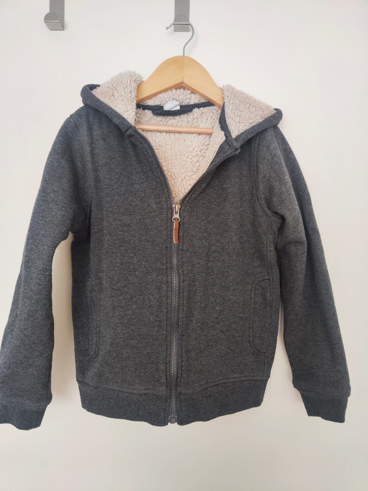 Hema dik vest 134, Kinderen en Baby's, Kinderkleding | Maat 134, Ophalen of Verzenden, Trui of Vest