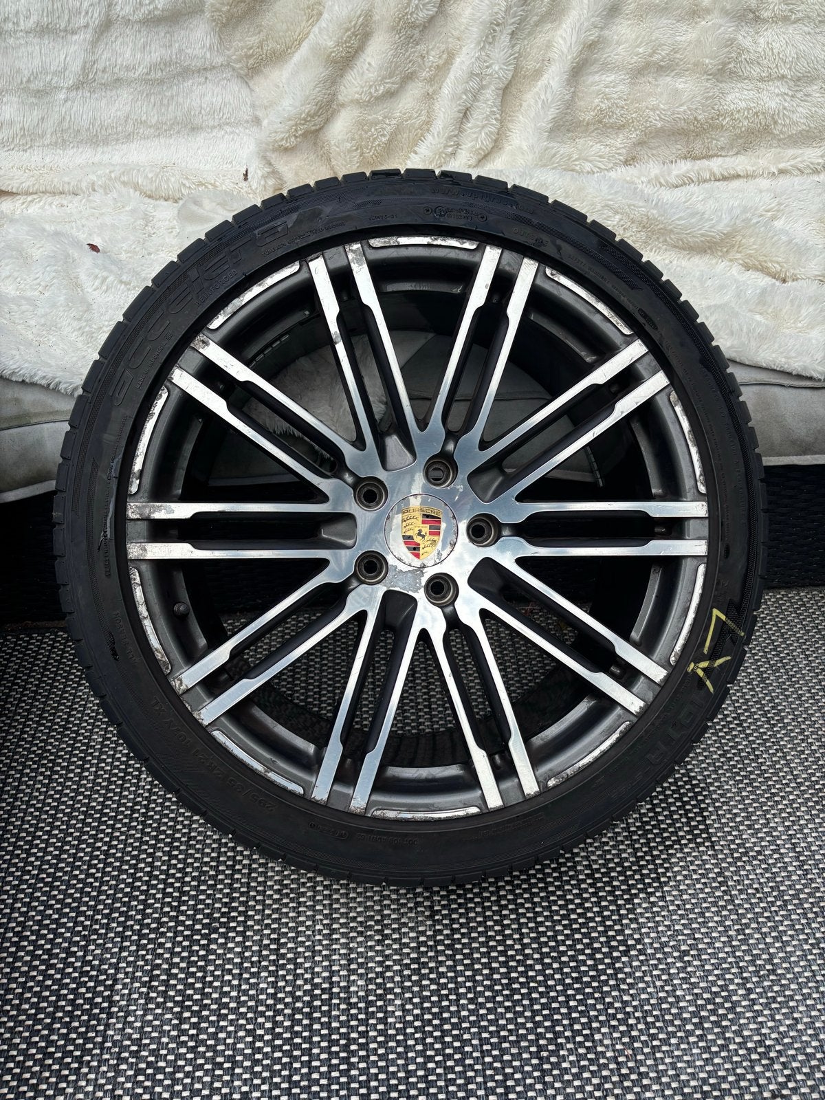 Orginele Porsche 21 inch velgen met Pirelli band, Auto-onderdelen, Ophalen, Gebruikt, 295 mm, Banden en Velgen