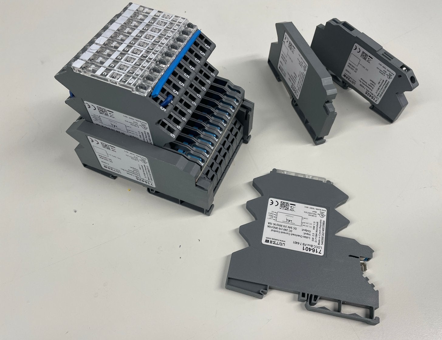 Lutze instelbare zekering circuitbreaker automaat 10V-30V, Ophalen of Verzenden, Zo goed als nieuw