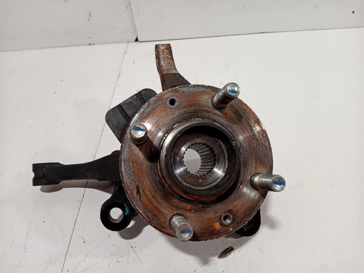 Wielnaaf links voor Hyundai i10, Onderdelen@venauto.nl, Van der Ven Autorecycling B.V., Gebruikt, Ettenseweg 76, 4706 PB Roosendaal, The Netherlands