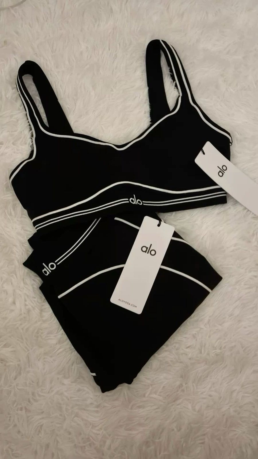 ALO Yoga sportsetje - Zwart met witte details, Ophalen of Verzenden, Nieuw, Zwart, Yoga