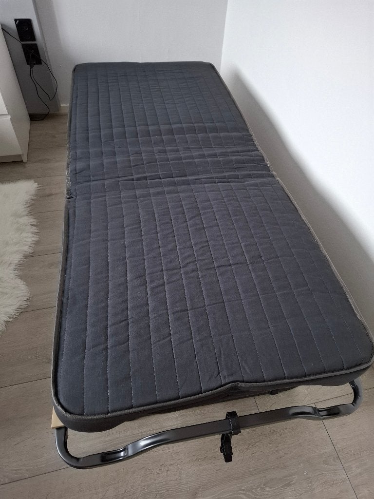 Logeerbed opklapbaar met hoes., Huis en Inrichting, Ophalen, Eenpersoons, Zwart, 190 cm of minder