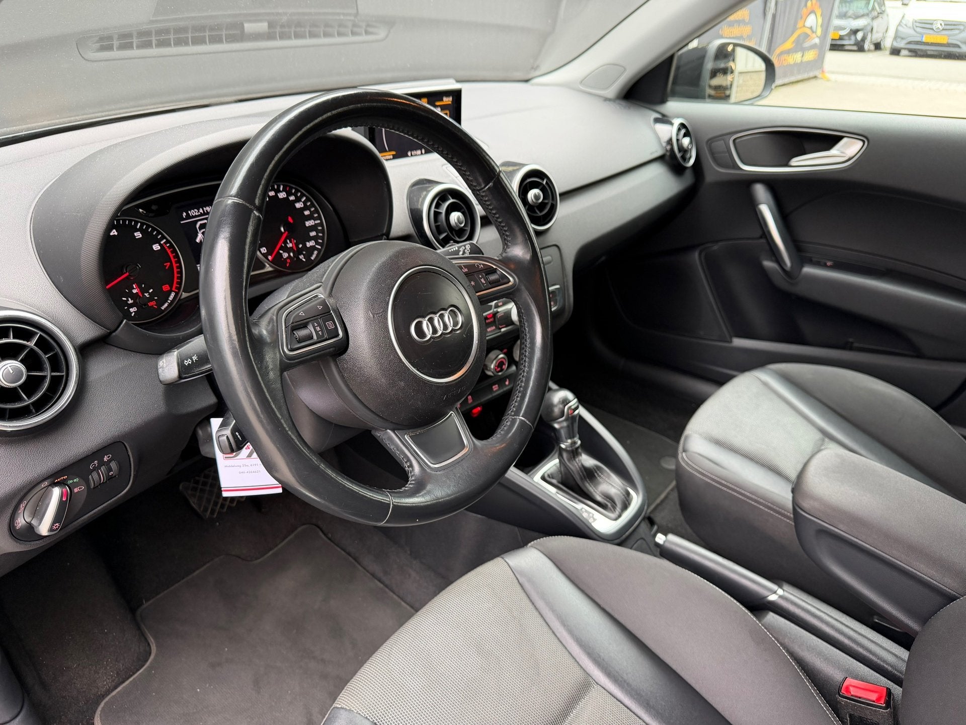 Audi A1 Sportback 1.4 TFSI Sport Automaat Sensoren, Auto's, Euro 6, 4 cilinders, 4 stoelen, 600 kg