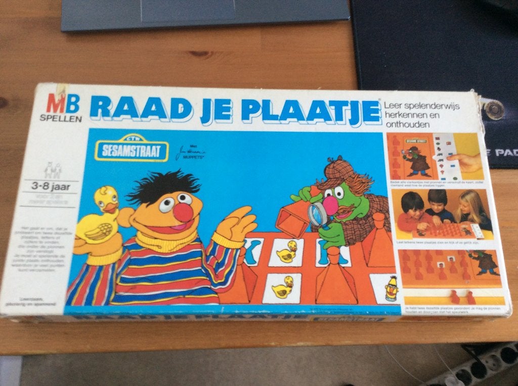 Raad je Plaatje Sesamstraat. Vintage spel van MB 1976, Ophalen of Verzenden, Gebruikt, MB Spellen