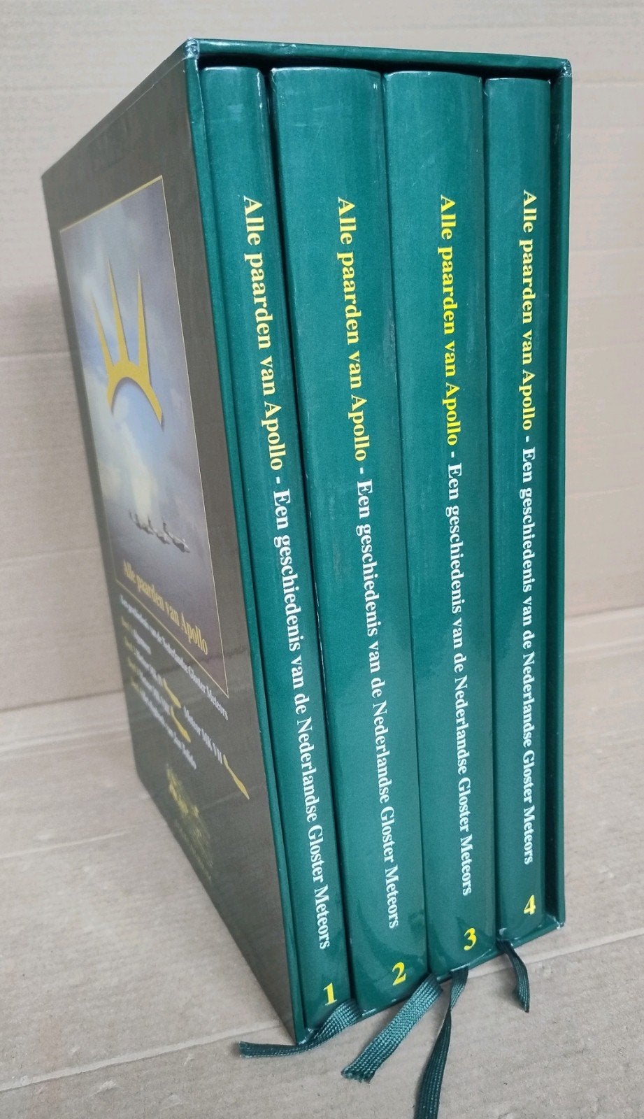Alle paarden van Apollo: geschiedenis van de Gloster Meteors, Ophalen of Verzenden, Zo goed als nieuw, Boek of Tijdschrift