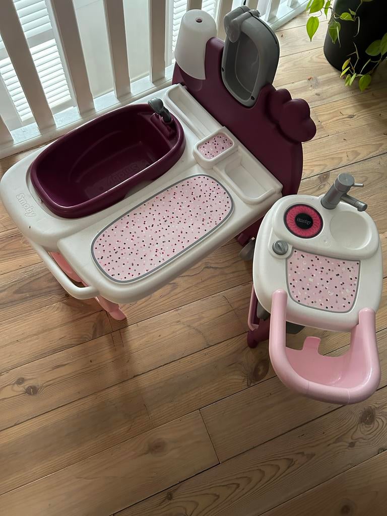 Smoby Babyverzorgingsstation met badje en stoel, Ophalen, Zo goed als nieuw, Meisje