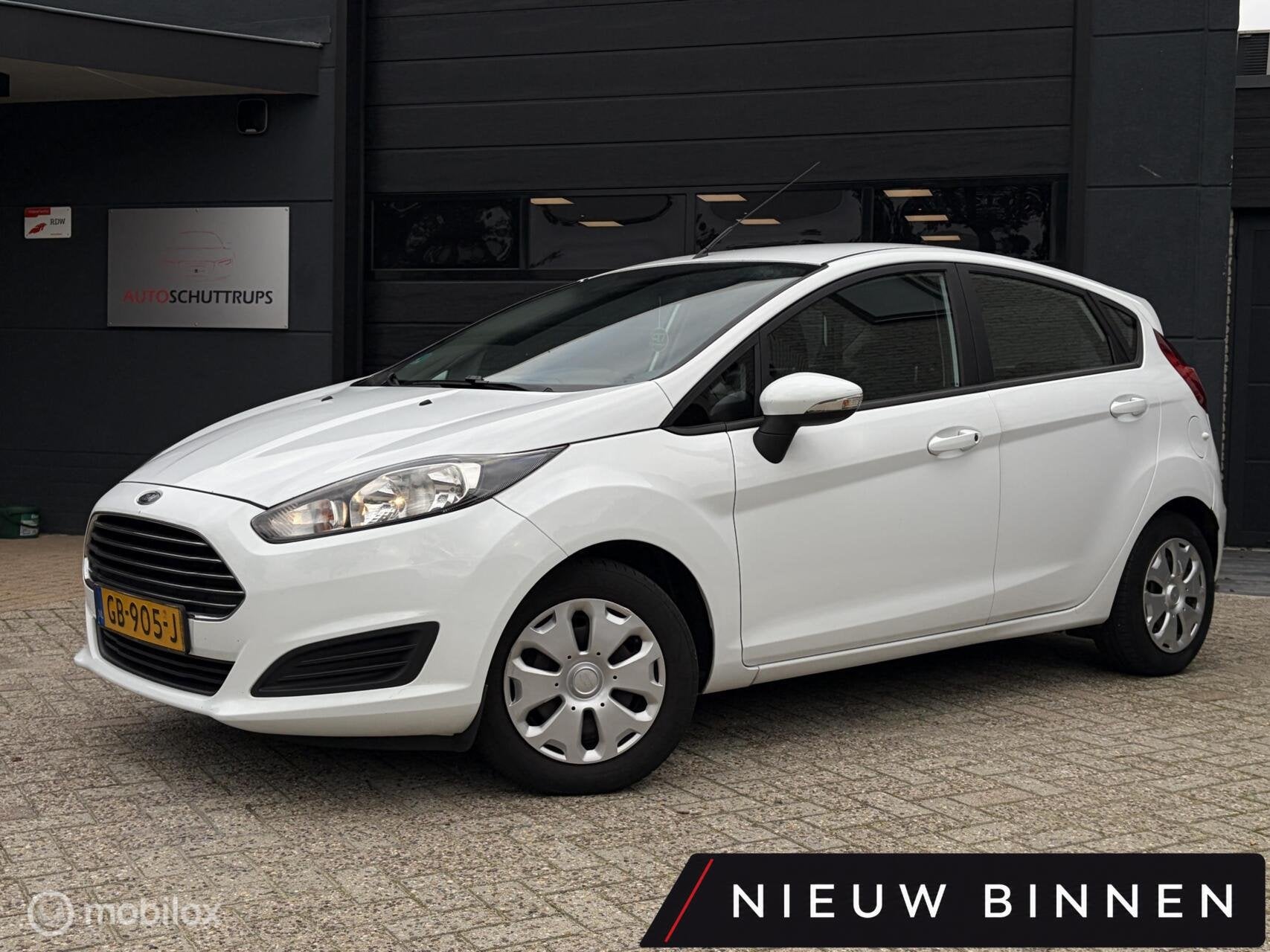 Ford Fiesta 1.5 TDCi Style Lease CRUISE / AIRCO / DB IS VV /, Voorwielaandrijving, Gebruikt, Euro 6, 1036 kg