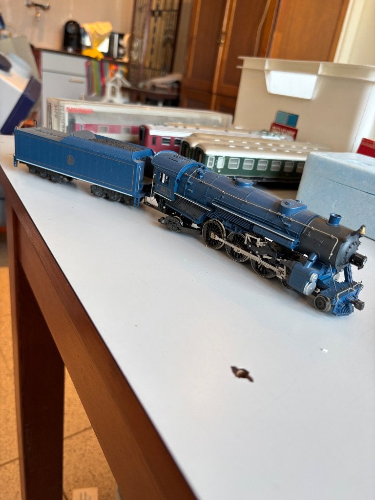 Rivarossi locomotief 831 h0 1256 central new jersey, Ophalen of Verzenden, Gelijkstroom, Locomotief, Overige merken