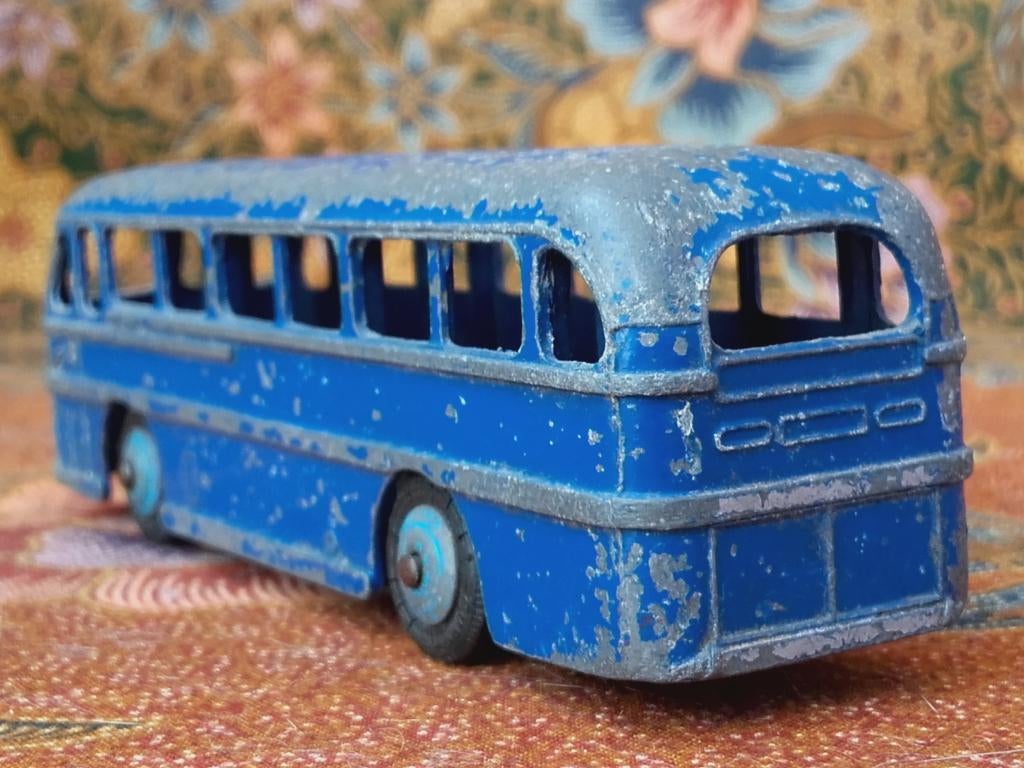 Oud model Roadmaster bus uit Engeland van Dinky Toys 12 cm., Ophalen of Verzenden
