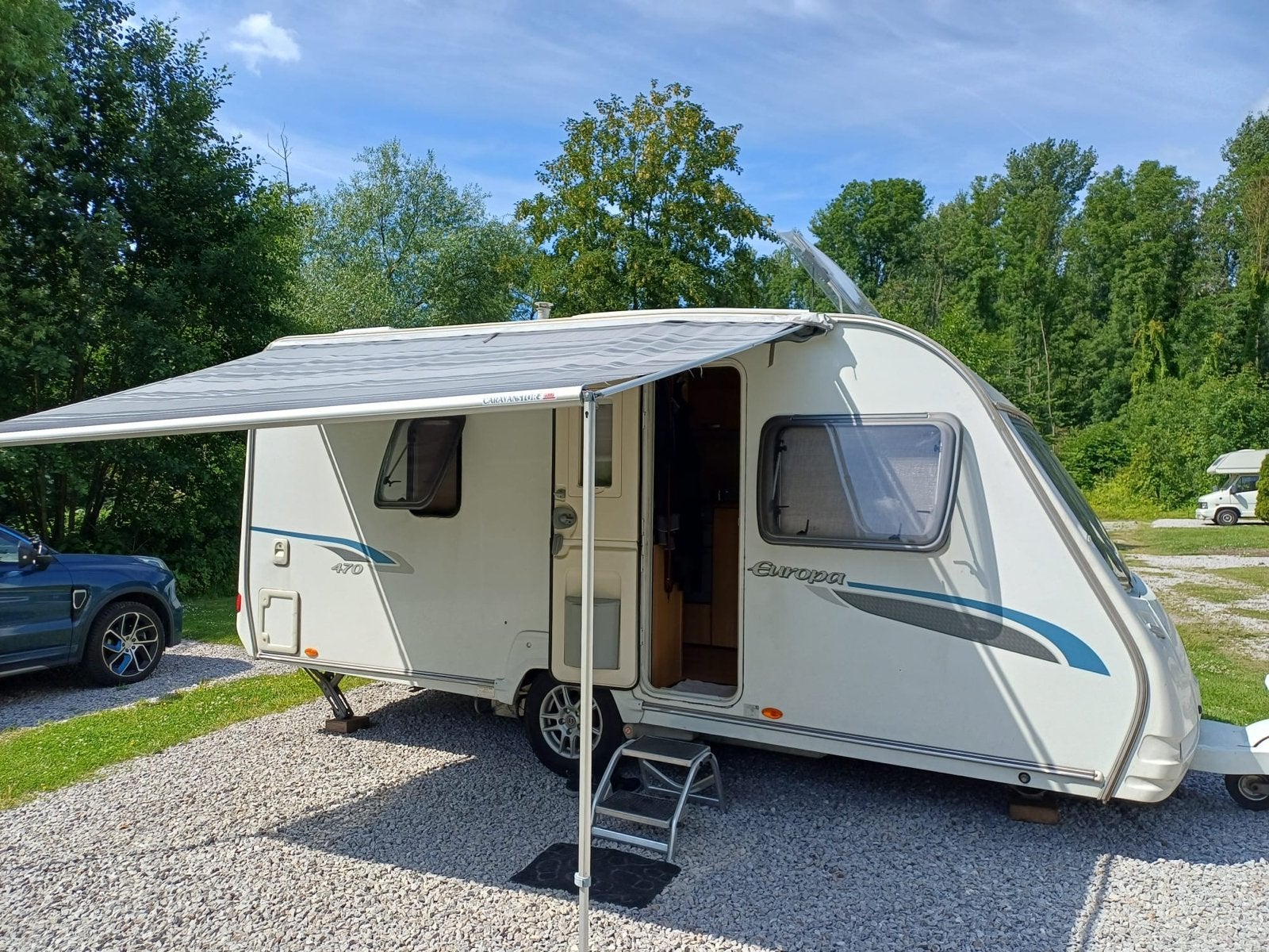 Sprite Europa 470 - Complete en comfortabele caravan, Vast bed, Oven, Treinzit, Particulier
