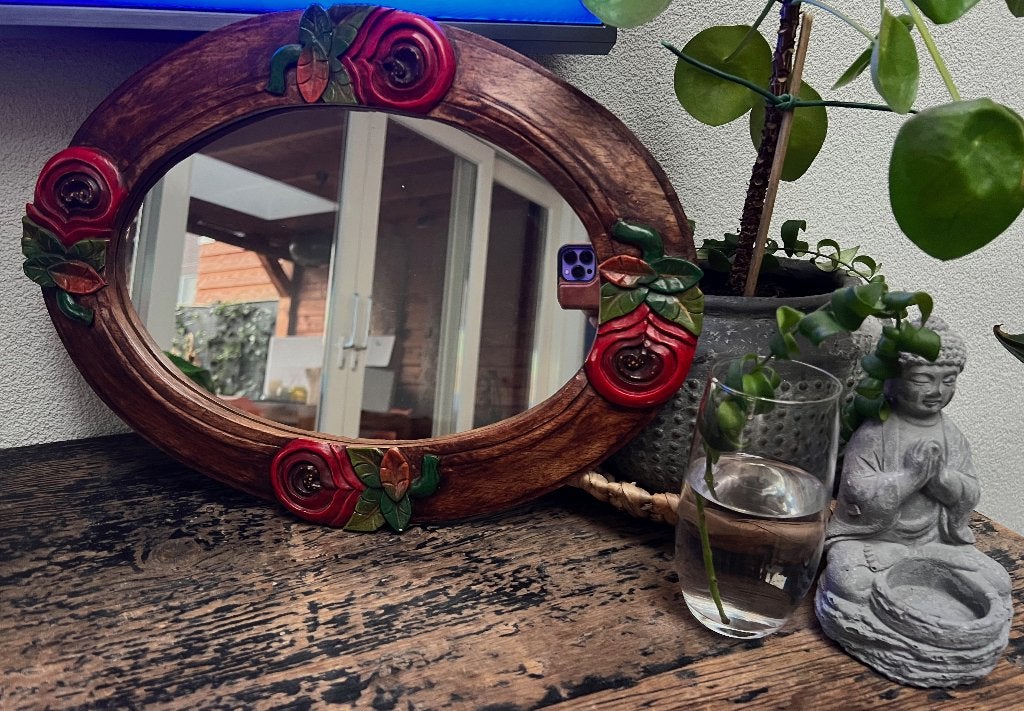 India houtsnijwerk spiegel bloemen Indiase kleuren rozen, Huis en Inrichting, Ophalen of Verzenden, Schipluidenlaan 20 5035KJ Tilburg