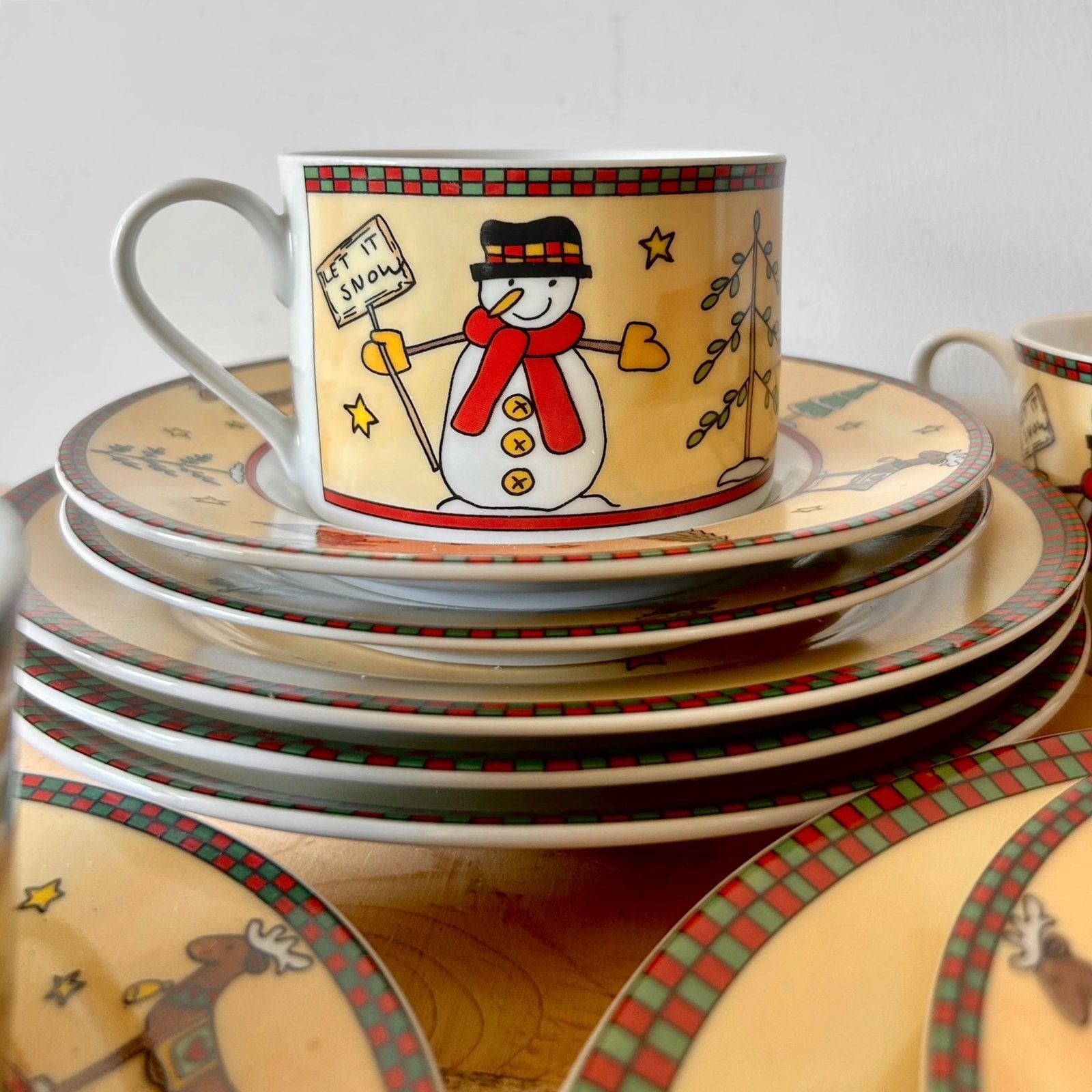 4 Persoons Kerst Ontbijt Servies MF Design Christmas ‘90s, Overige materialen, Overige merken, Vintage, Ophalen of Verzenden